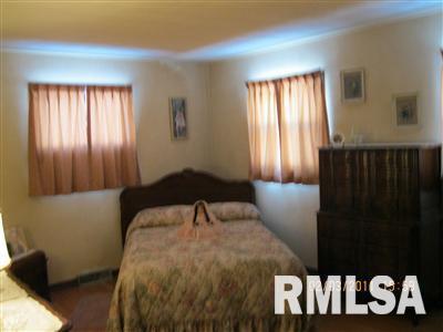 1234 Devils Glen Road Bettendorf, IA 52722 - Photo 4 of 16