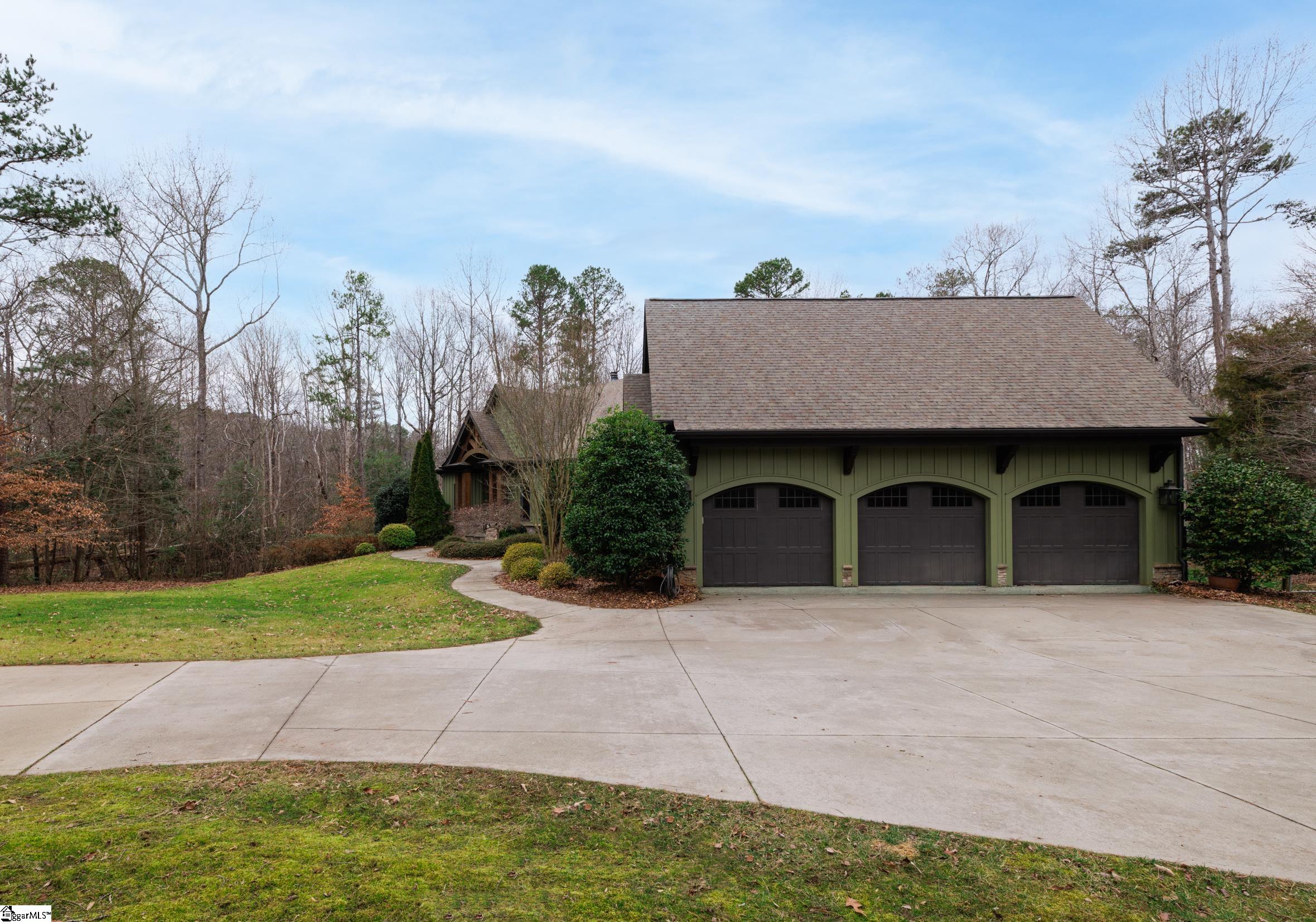 210 Thompson Road Greer, SC 29651 - Photo 5 of 50 Gallery Image 5