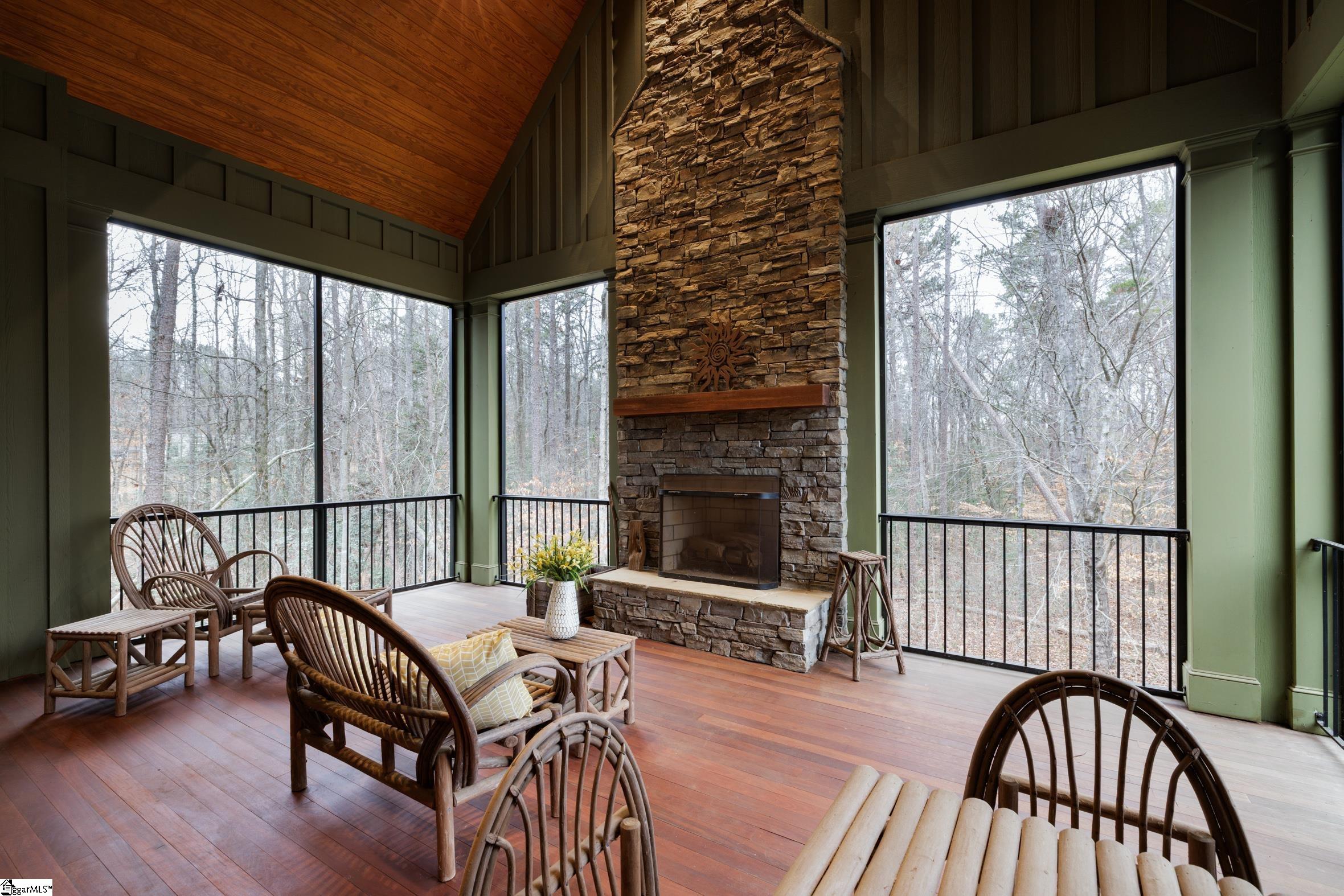 210 Thompson Road Greer, SC 29651 - Photo 6 of 50 Gallery Image 6
