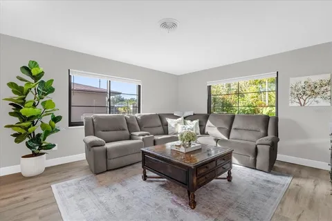 $585,000 | 806 Arlington Boulevard, Altamonte Springs, FL 32701