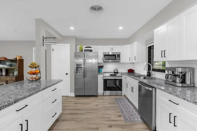 $585,000 | 806 Arlington Boulevard, Altamonte Springs, FL 32701