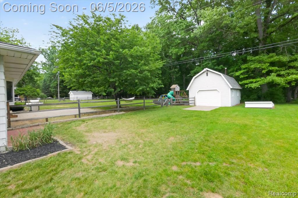 2083 Wells Road Dundee, MI 48131 - Photo 44 of 54