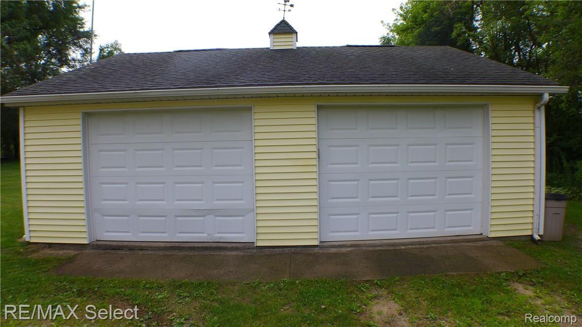 1266 Bowers Road Lapeer, MI 48446 - Photo 5 of 18 P1020791.JPG