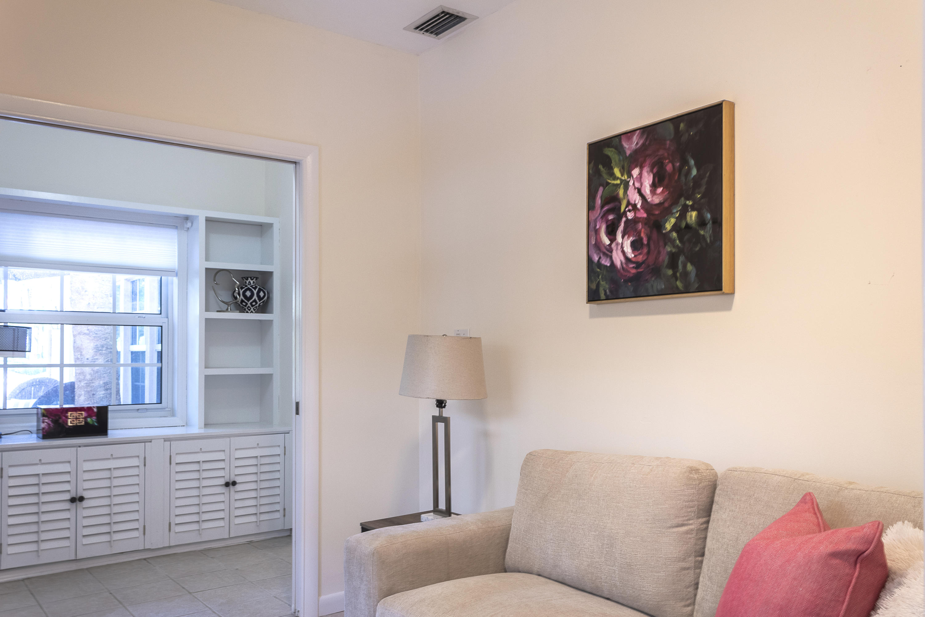 770 East Camino Real, Unit 60 Boca Raton, FL 33432 - Photo 23 of 40 a living room with furniture