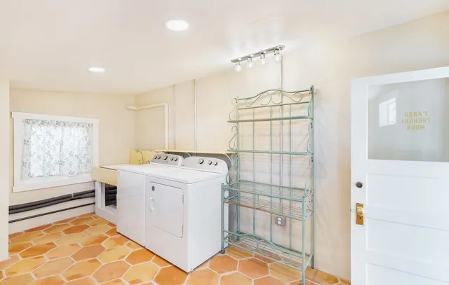 a view of utility room with washer and dryer