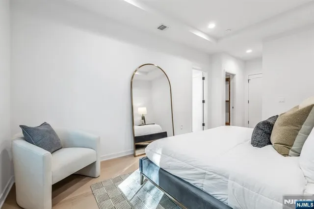 $1,249,000 | 23 Fey Place, Oradell, NJ 07649