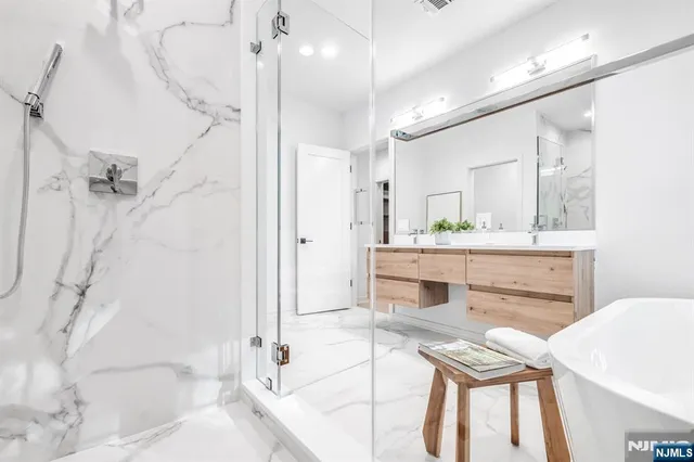 $1,249,000 | 23 Fey Place, Oradell, NJ 07649