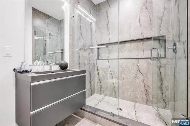 $1,249,000 | 23 Fey Place, Oradell, NJ 07649