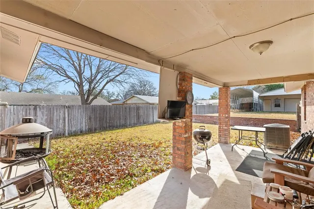 $274,999 | 1408 North Lane Street, Comanche, TX 76442