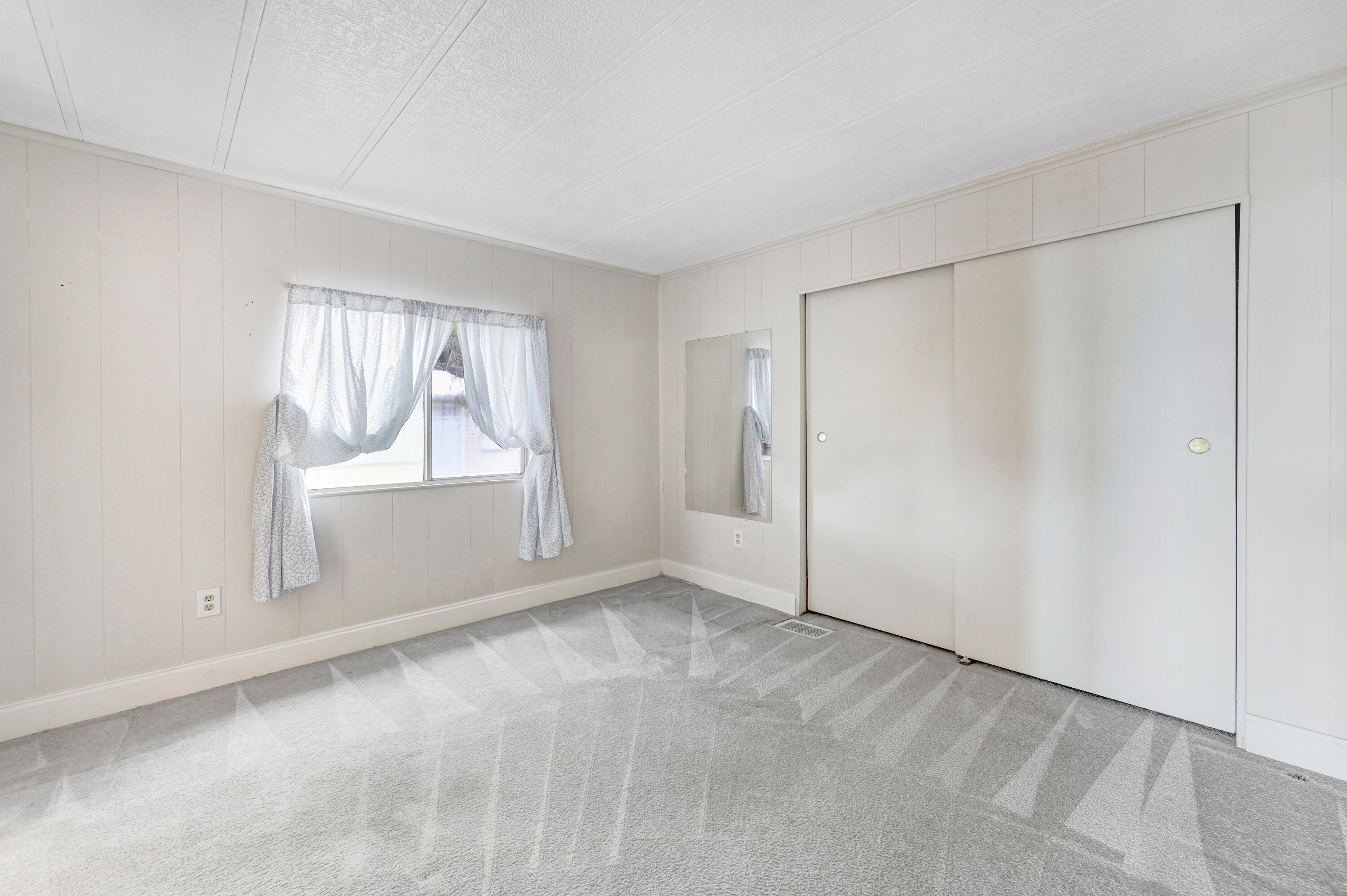 7500 Agawam Road Sebastian, FL 32976 - Photo 12 of 56 Large Closet