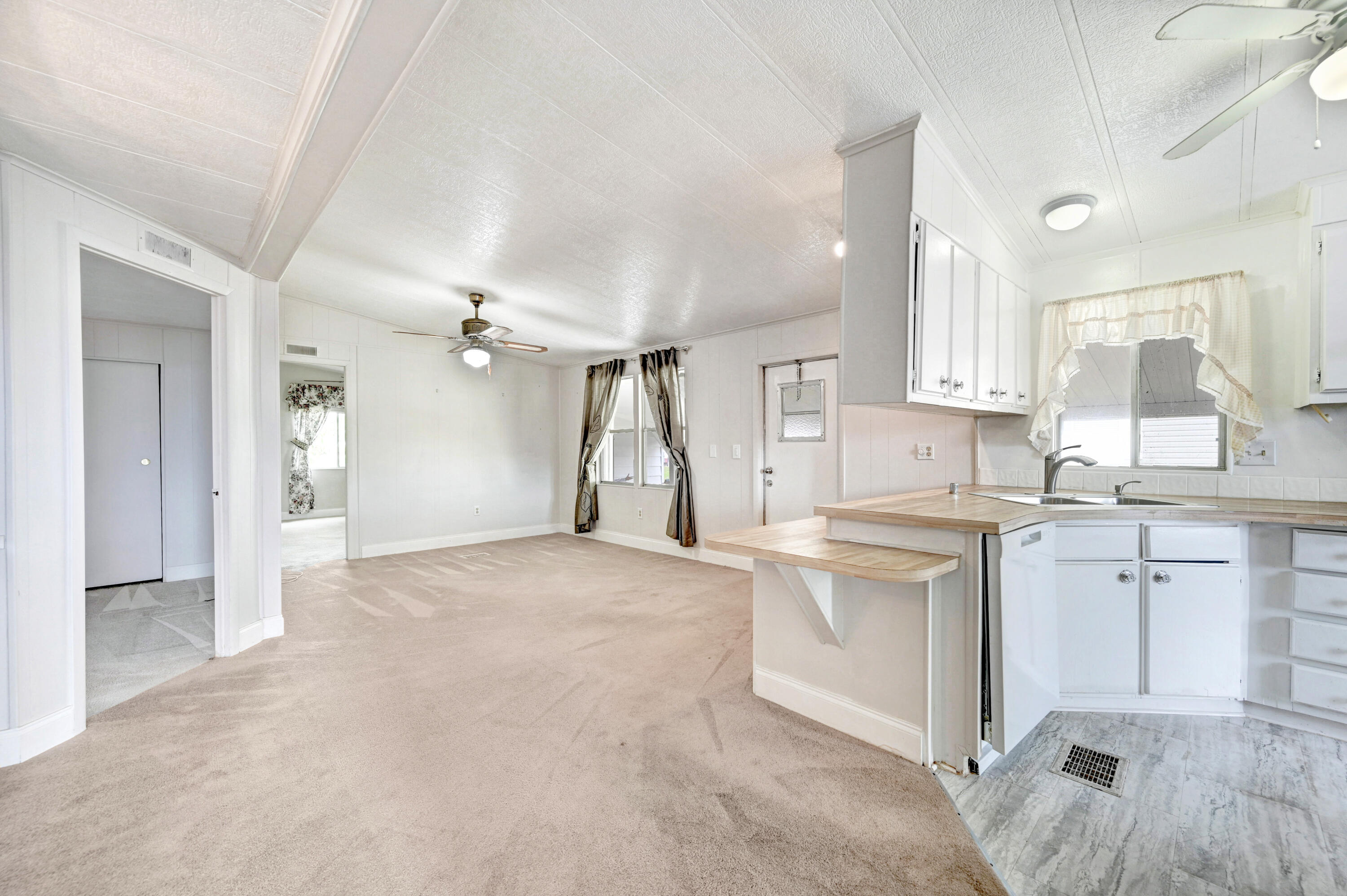 7500 Agawam Road Sebastian, FL 32976 - Photo 19 of 56 Kitchen