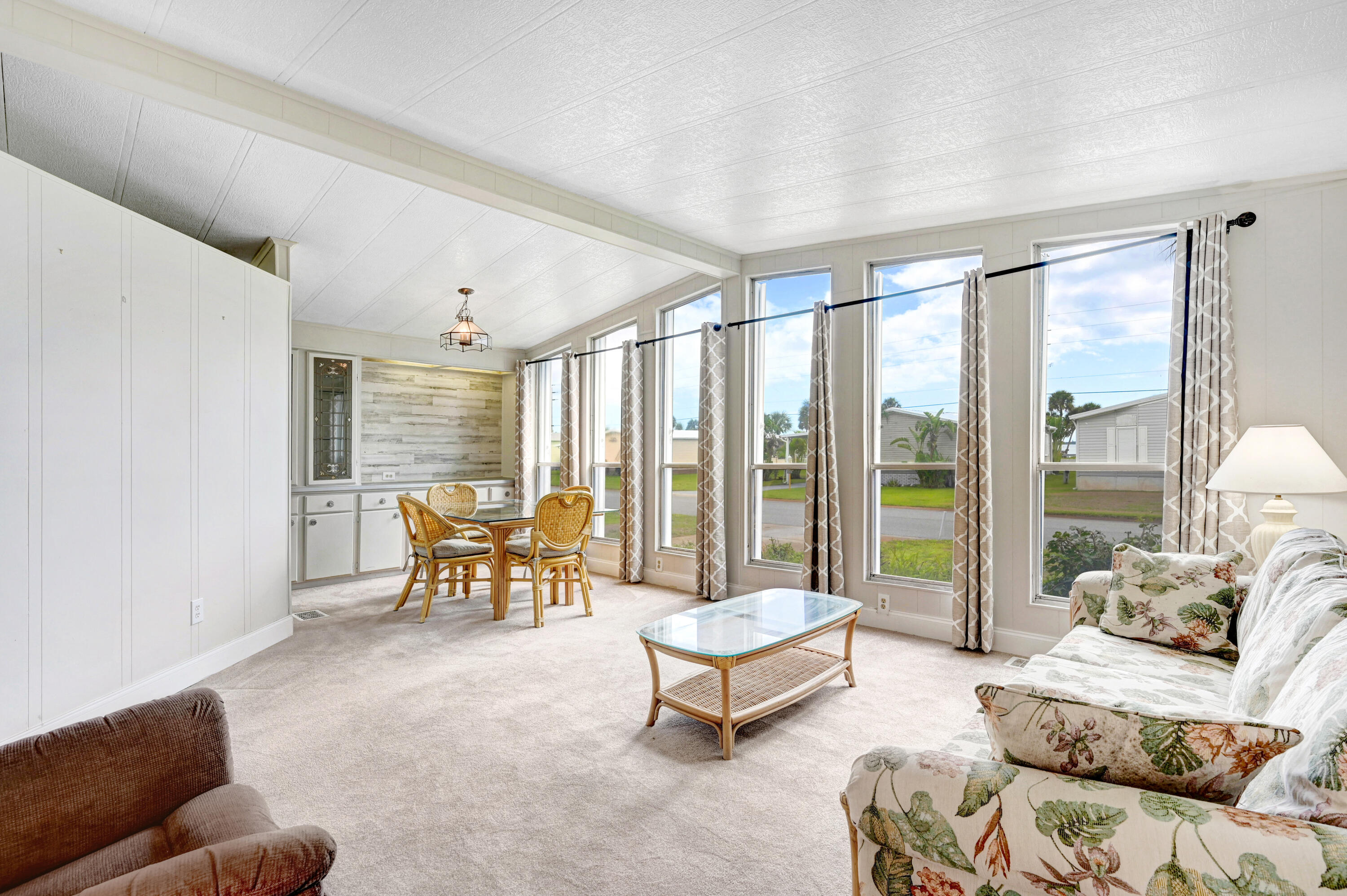 7500 Agawam Road Sebastian, FL 32976 - Photo 25 of 56 Family Room
