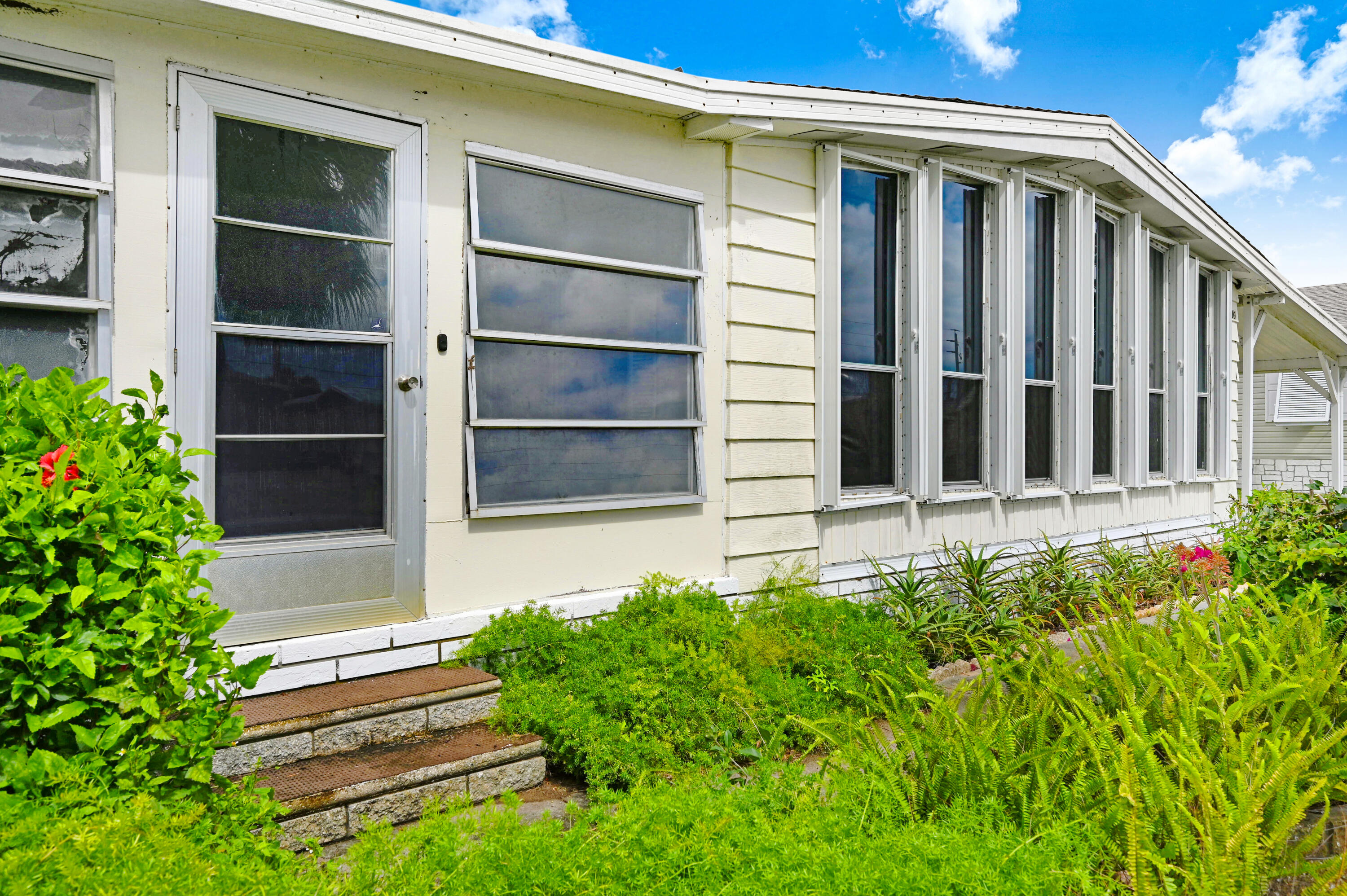7500 Agawam Road Sebastian, FL 32976 - Photo 30 of 56 Separate Entrance to Sunroom