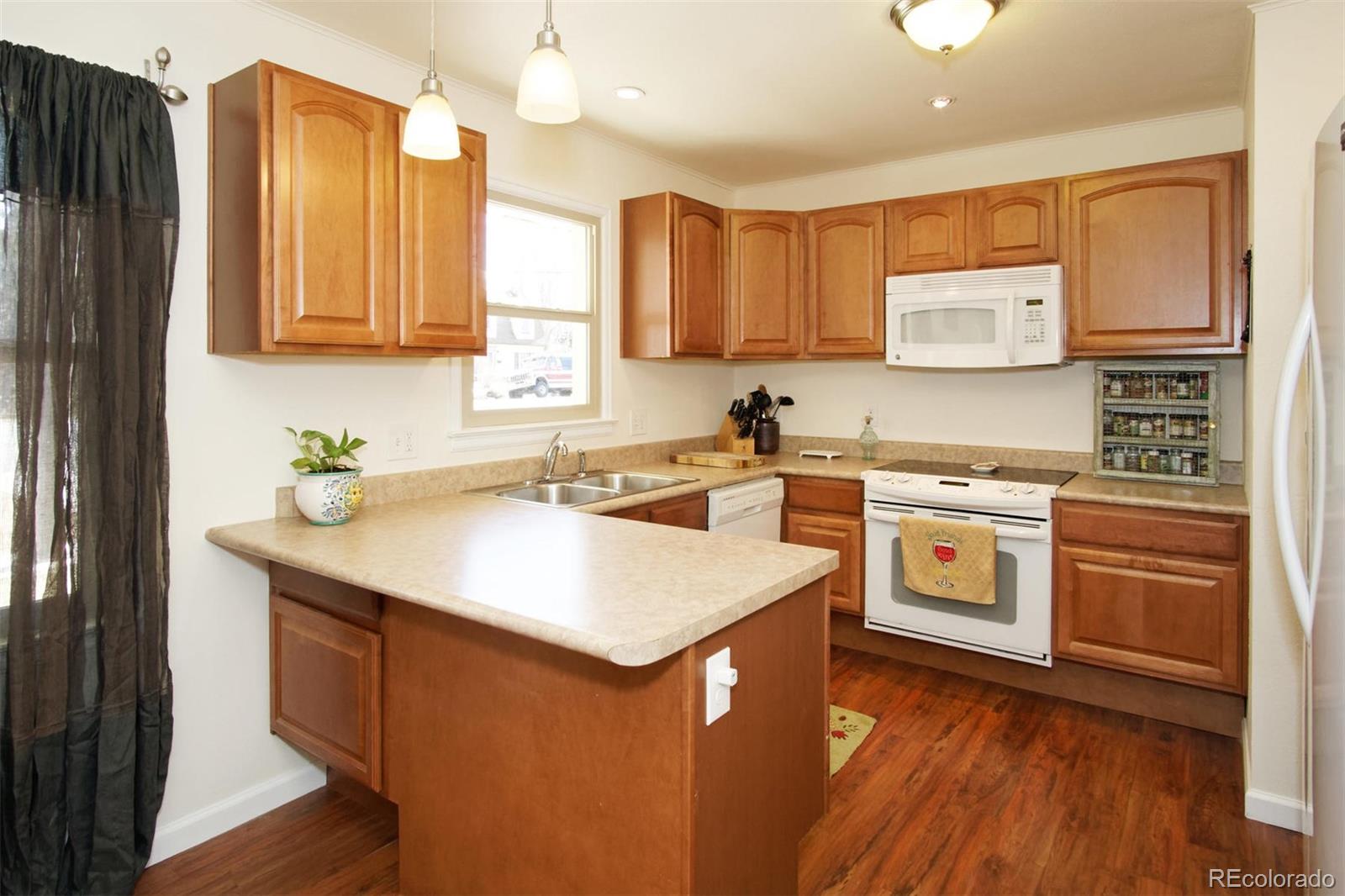 7910 West 46th Avenue Wheat Ridge, CO 80033 - Photo 8 of 33 Gallery Image 8
