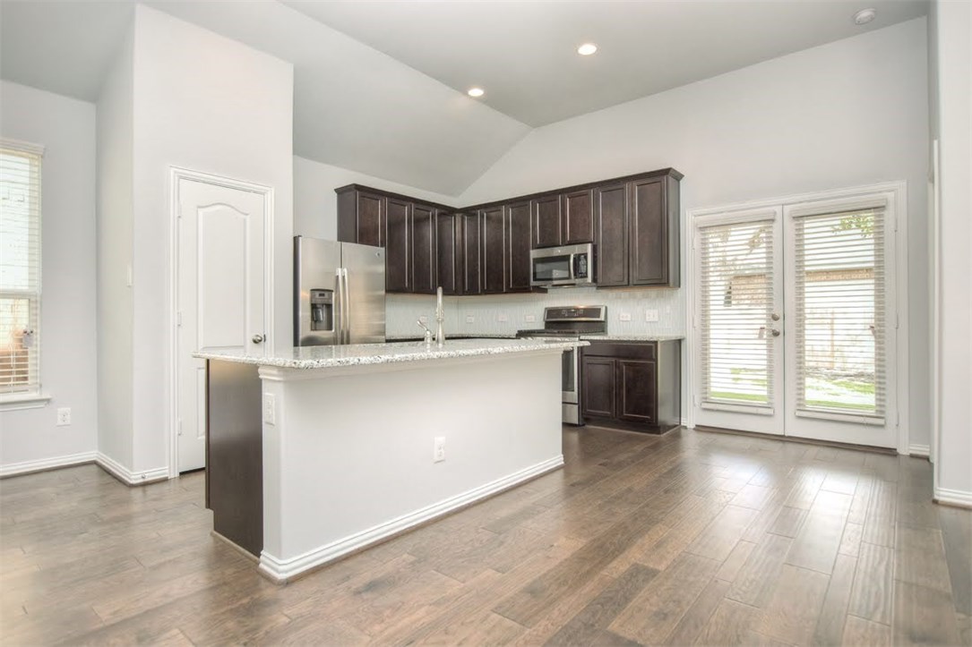 704 Bonnet Boulevard Georgetown, TX 78628 - Photo 11 of 40