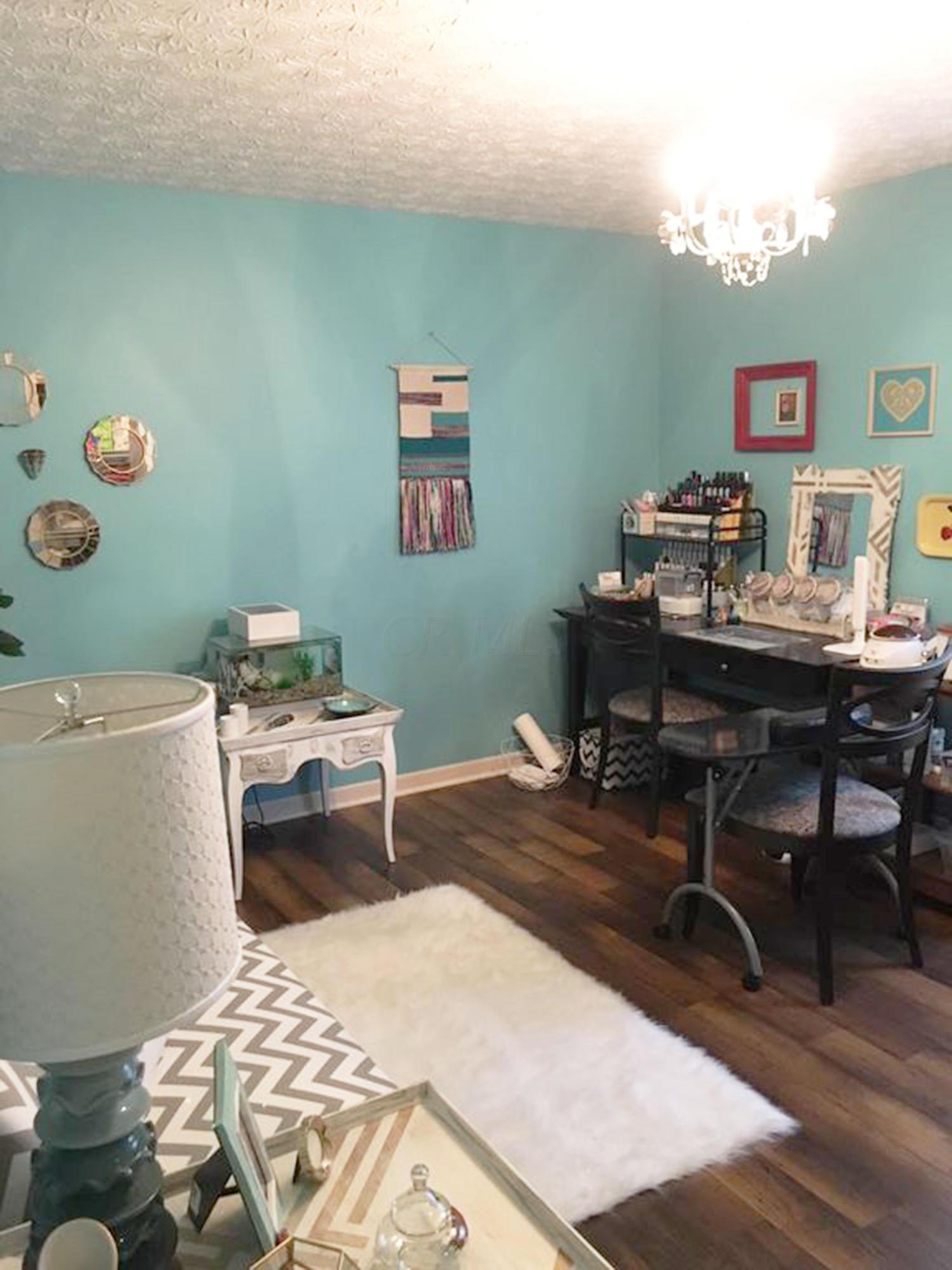 2930 Splitrock Road Columbus, OH 43221 - Photo 14 of 24 Gallery Image 14