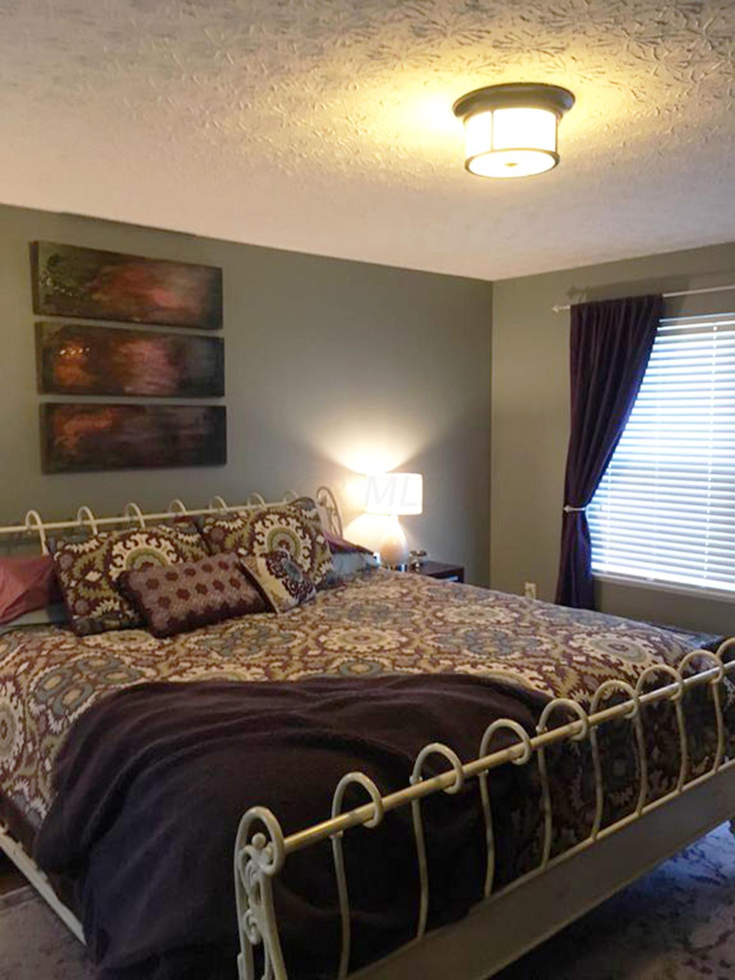 2930 Splitrock Road Columbus, OH 43221 - Photo 10 of 24 Gallery Image 10