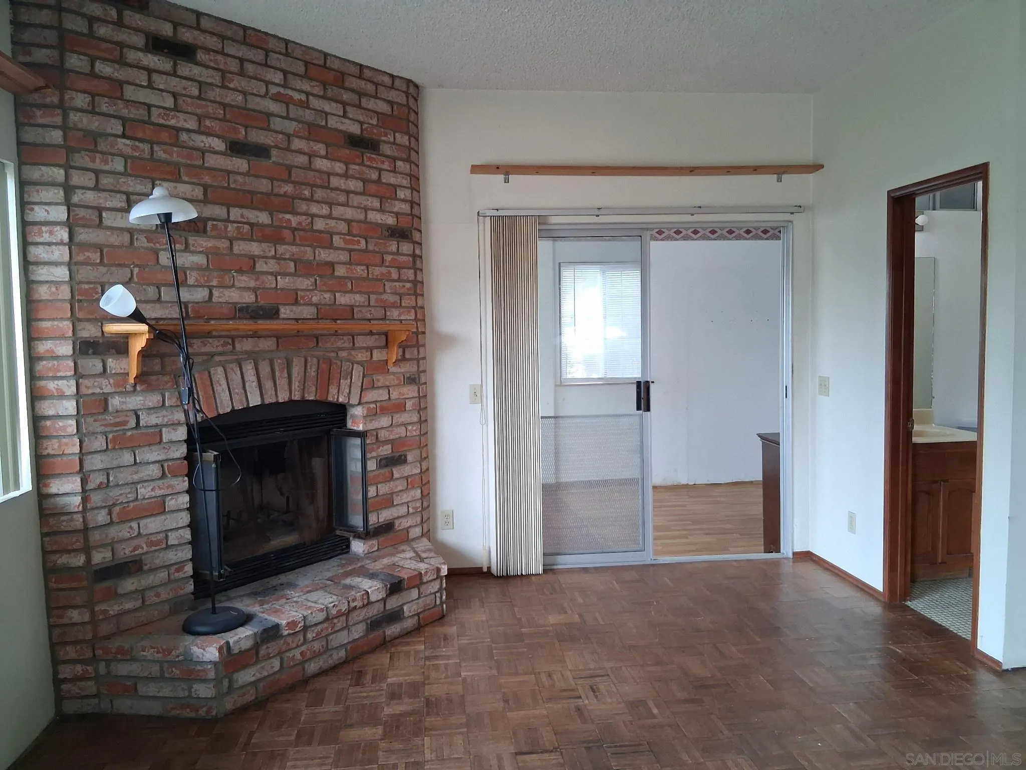 9317 Lamar Street Spring Valley, CA 91977 - Photo 6 of 30