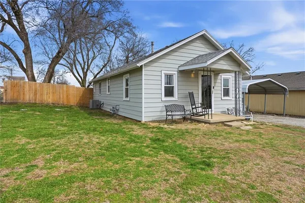 $140,000 | 337 East 5th Street, Lawson, MO 64062