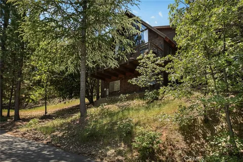 $589,000 | 1361 St Anton Drive, Lake Arrowhead, CA 92352