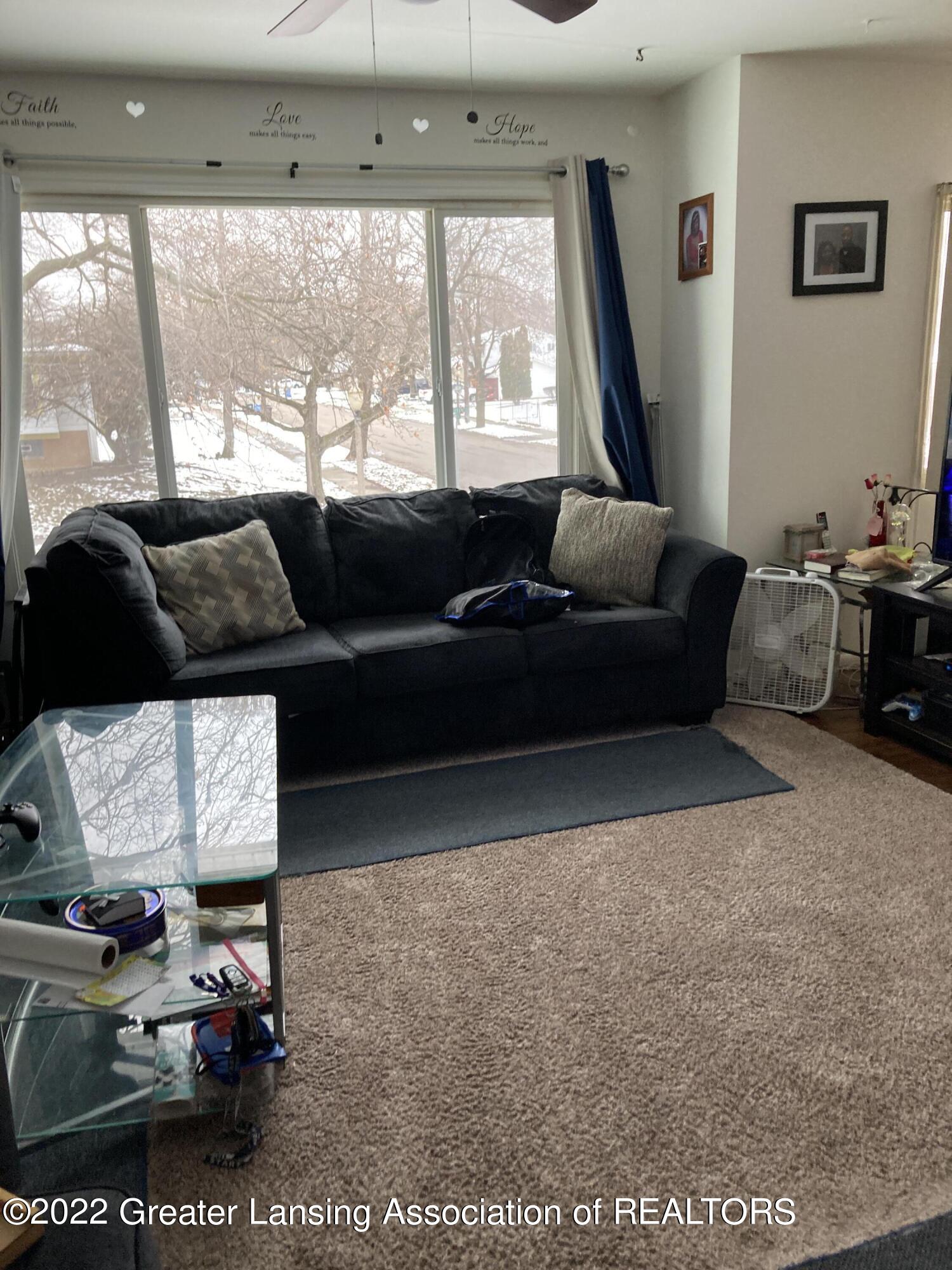 3233 Hepfer Road Lansing, MI 48911 - Photo 2 of 12 IMG_4948