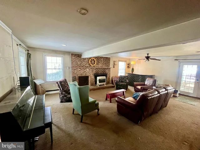 $399,000 | 521 South Main Street, Woodstock, VA 22664