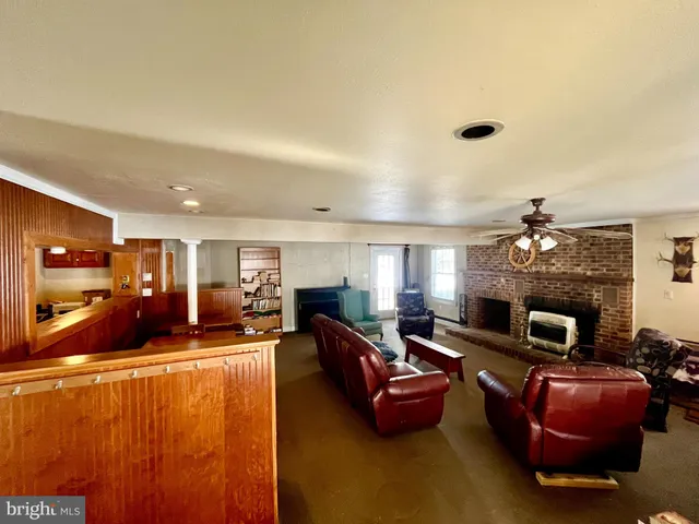 $399,000 | 521 South Main Street, Woodstock, VA 22664