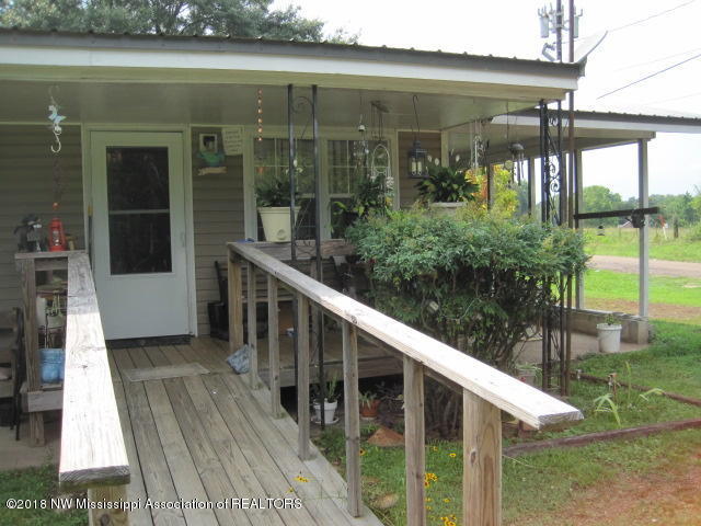 23 Prichard Road Coldwater, MS 38618 - Photo 4 of 17 IMG_0260