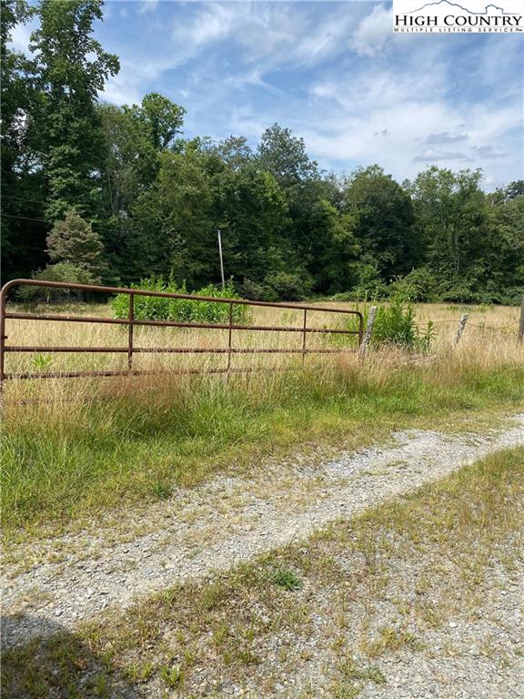 363 Hudson Road Sparta, NC 28675 - Photo 13 of 32 Gallery Image 13