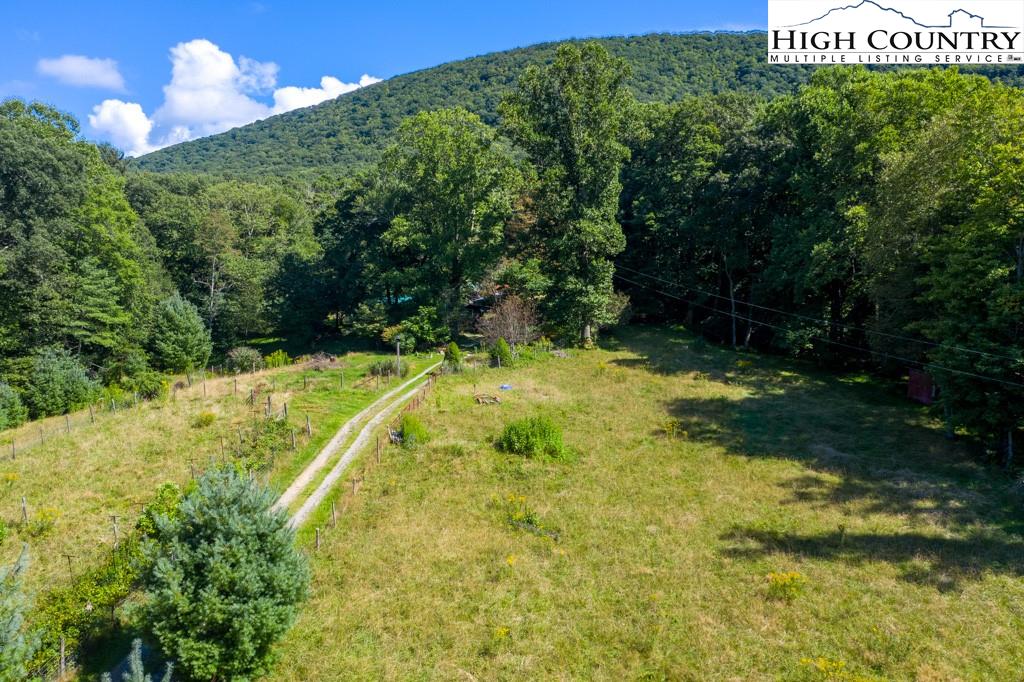 363 Hudson Road Sparta, NC 28675 - Photo 28 of 32 Gallery Image 28