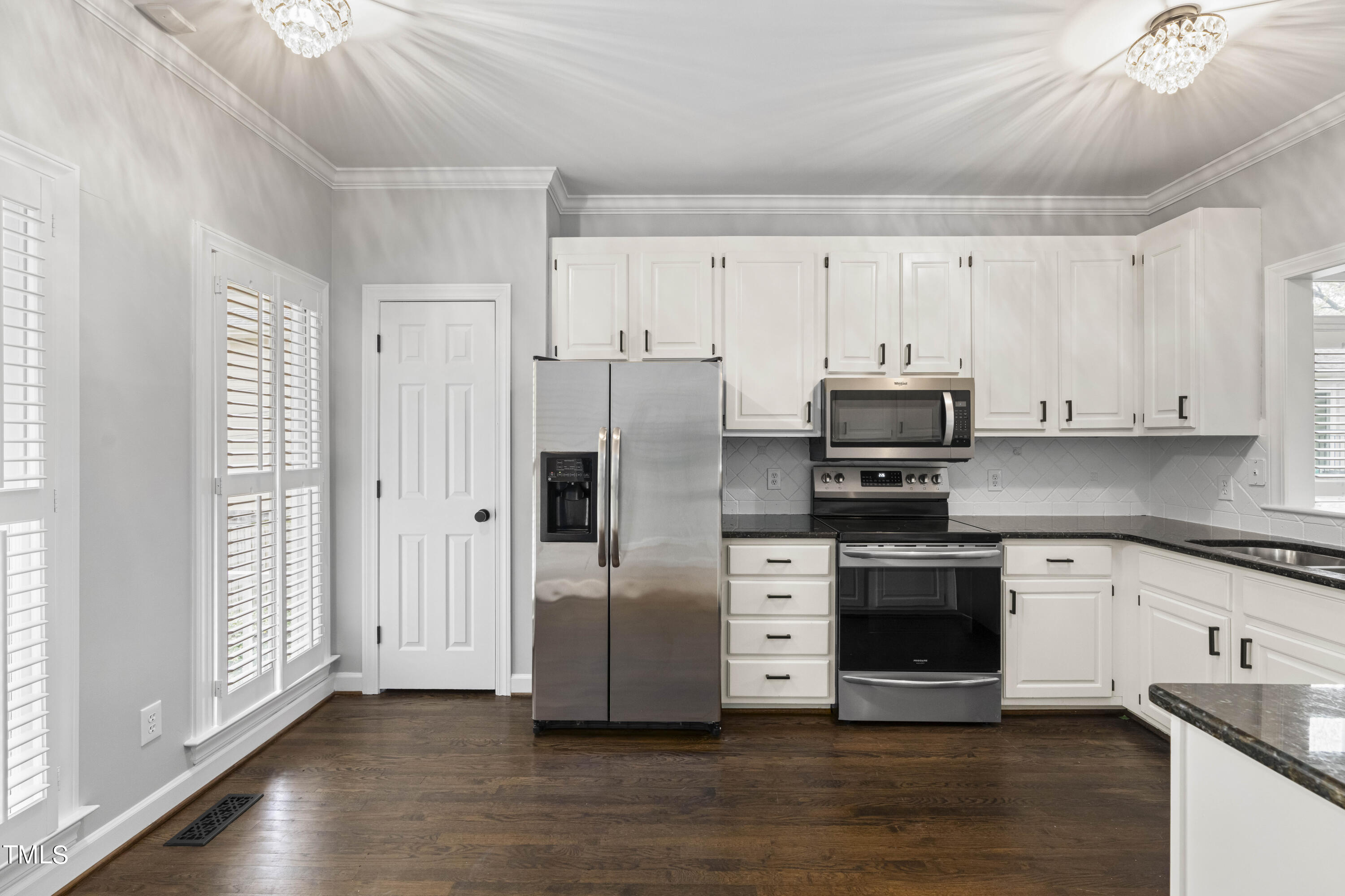 712 Harvey Street Raleigh, NC 27608 - Photo 7 of 23 712b kitchen side