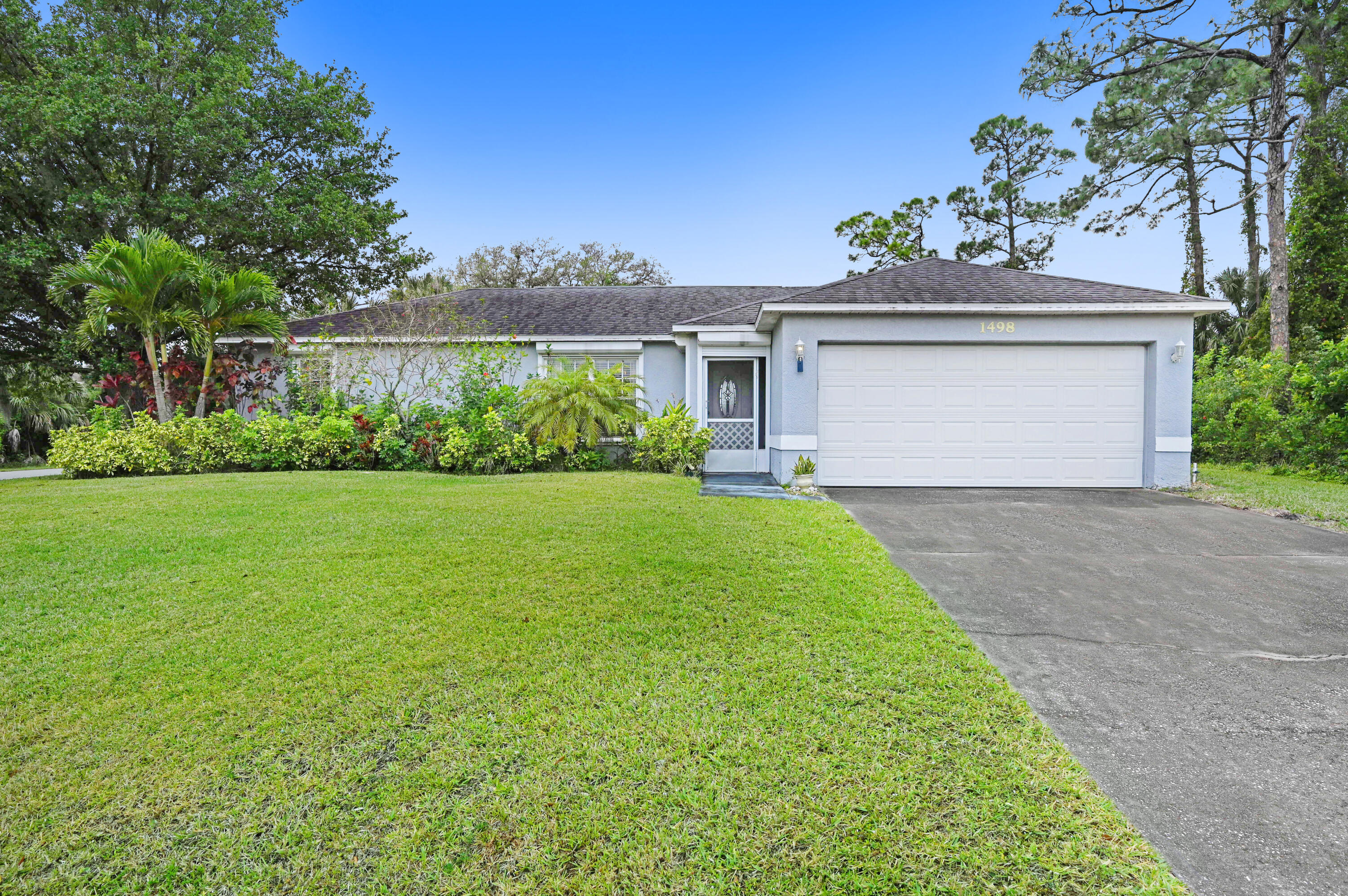 1498 Hardey Road Southwest Palm Bay, FL 32908 - Photo 3 of 50 DSC_0645