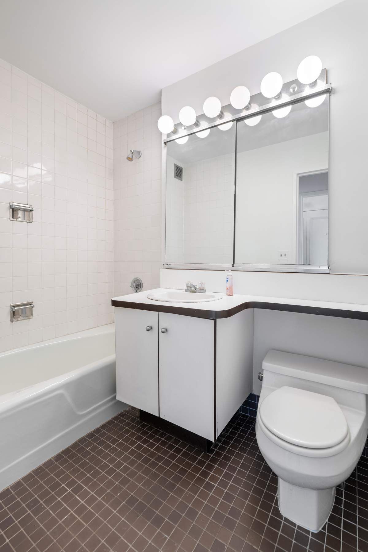 50 East 89th Street, Unit 20E Manhattan, NY 10128 - Photo 15 of 22