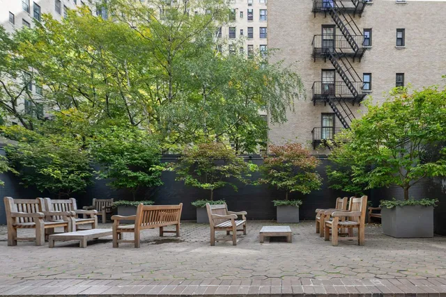 $1,595,000 | 50 East 89th Street, Unit 20E | Upper East Side