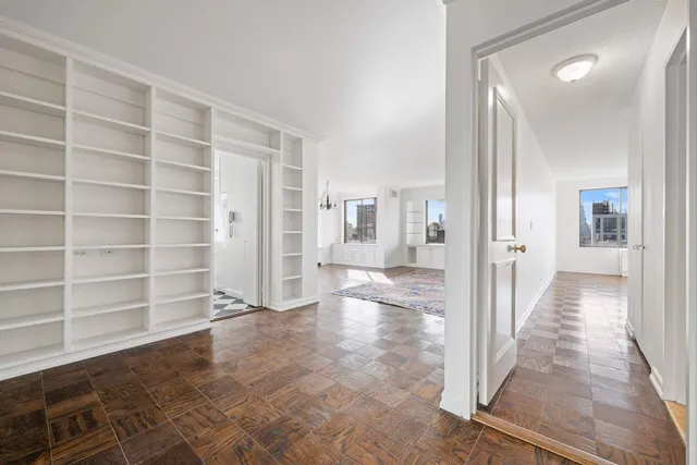 $1,595,000 | 50 East 89th Street, Unit 20E | Upper East Side