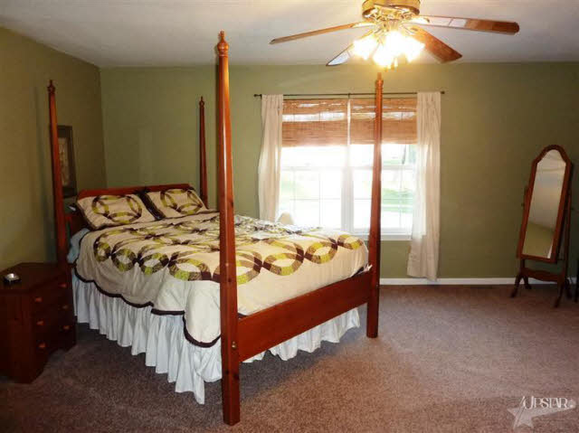 309 Spring Forest Court Fort Wayne, IN 46804 - Photo 15 of 25 Gallery Image 15