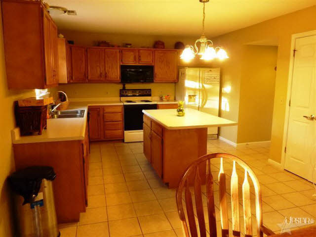 309 Spring Forest Court Fort Wayne, IN 46804 - Photo 7 of 25 Gallery Image 7
