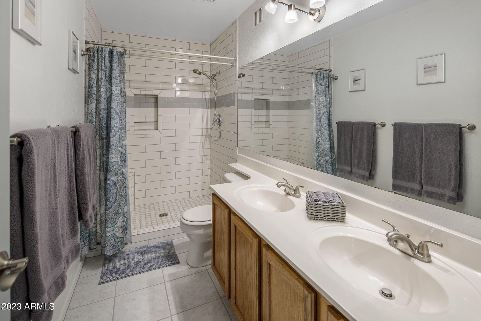 2100 West Lemon Tree Place, Unit 15 Chandler, AZ 85224 - Photo 16 of 24 Primary Bath