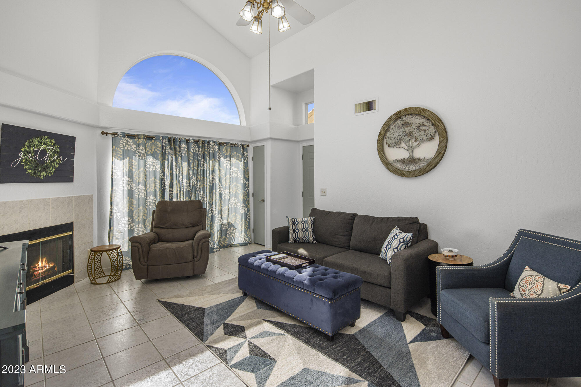 2100 West Lemon Tree Place, Unit 15 Chandler, AZ 85224 - Photo 7 of 24 Living Area