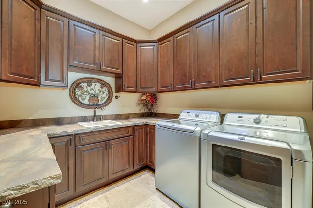 $1,395,000 | 26425 Park Street, Nelson, NV 89046