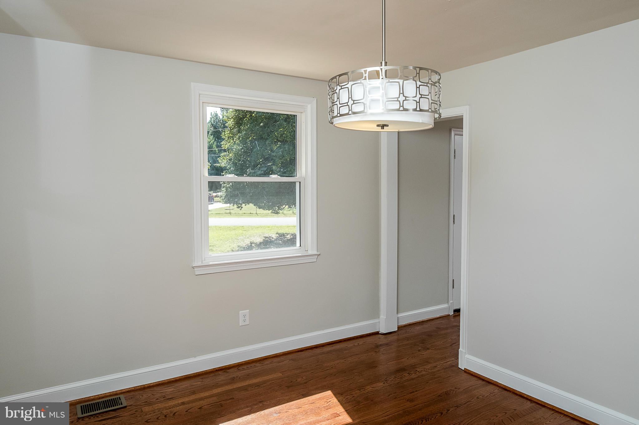 8208 Sonar Road Clinton, MD 20735 - Photo 7 of 29 Dining Room