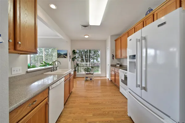 $250,000 | 2815 Kings Crossing Drive, Unit 214, Kingwood, TX 77345