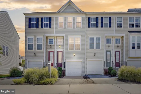 $420,000 | 8381 Scotland Loop, Manassas, VA 20109