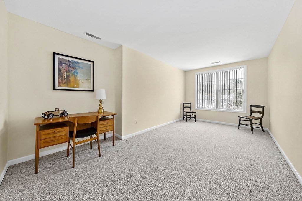 27 Brook Lane, Unit 27 Berlin, MA 01503 - Photo 14 of 20