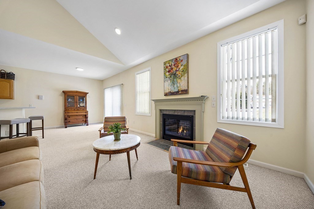 27 Brook Lane, Unit 27 Berlin, MA 01503 - Photo 7 of 20