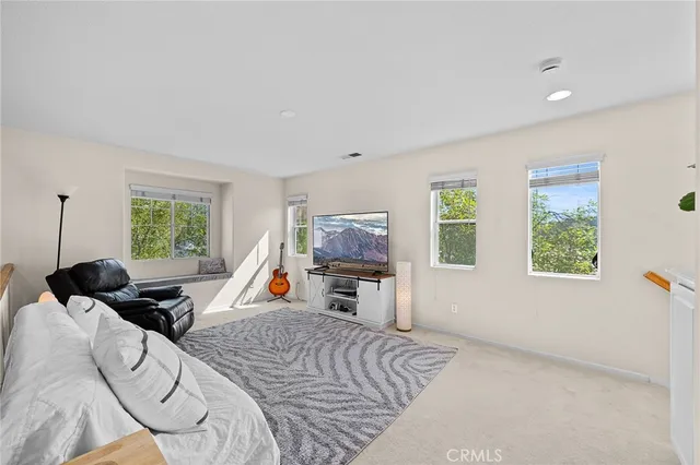 $960,000 | 29027 Raintree Lane, Saugus, CA 91390