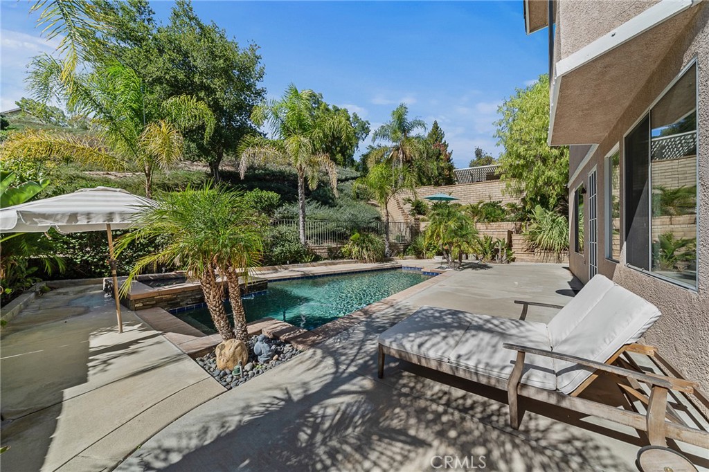 29027 Raintree Lane Saugus, CA 91390 - Photo 44 of 44 a view of a backyard with furniture