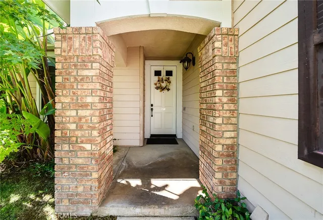 a view of entryway door of the house