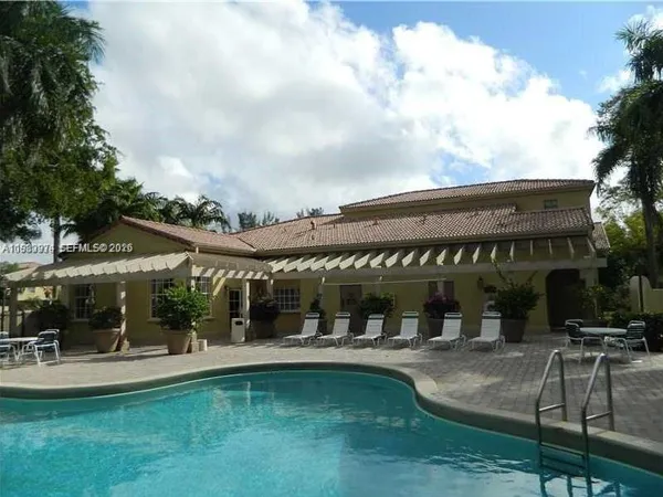 $168,000 | 4751 Northwest 9th Drive, Unit 4751, Plantation, FL 33317