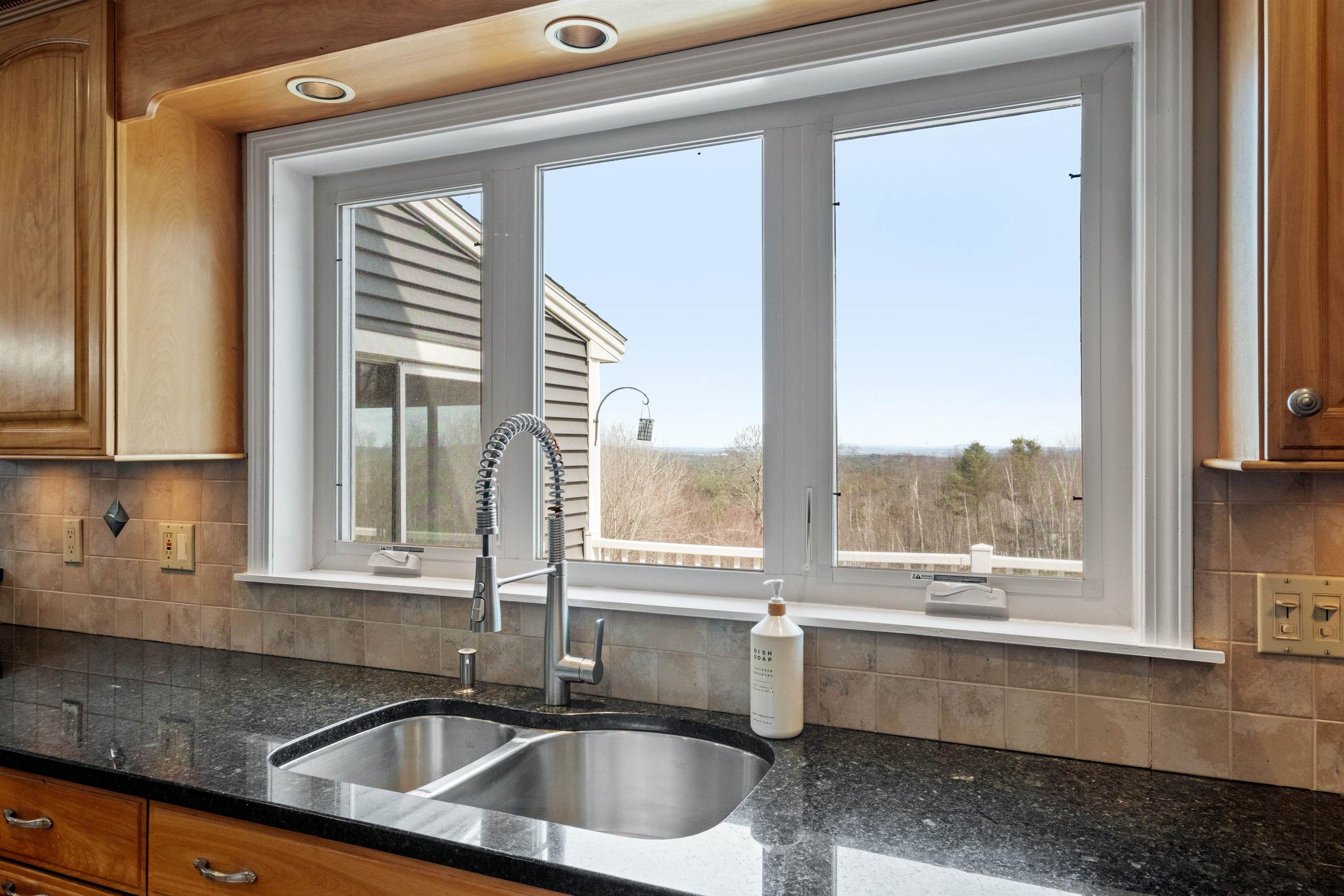 6 Longview Drive Bow, NH 03304 - Photo 22 of 52